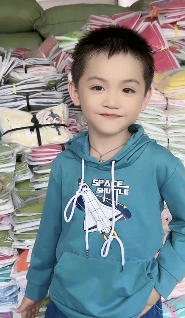 Stock Clothes Kids Sweater Hoodie - Image 6