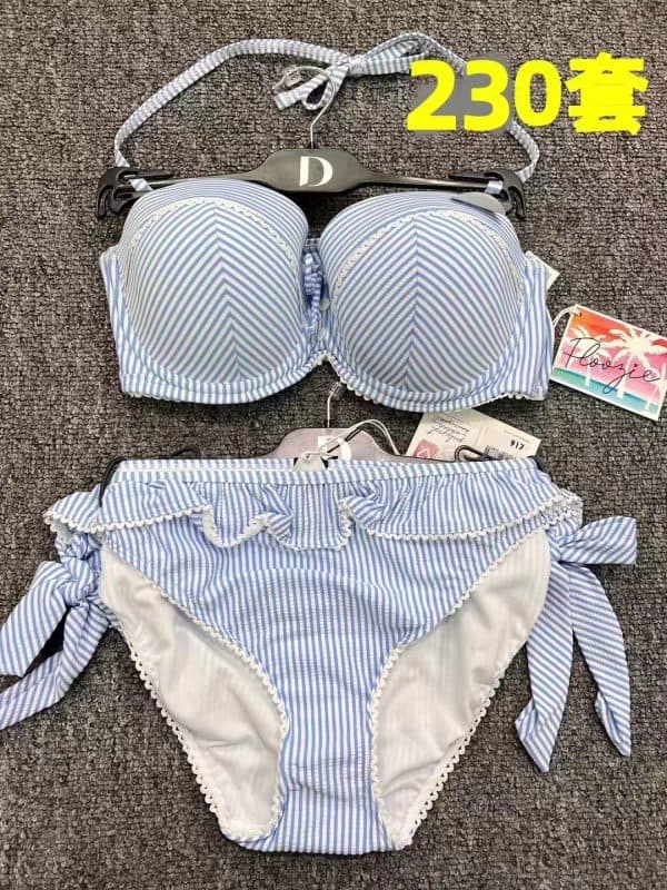 Stock Goods  Clothes Women Swimsuit